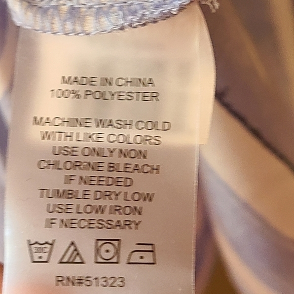 Vince  Camuto blue white stripes cold shoulder top blouse spaghetti strap - Picture 11 of 11